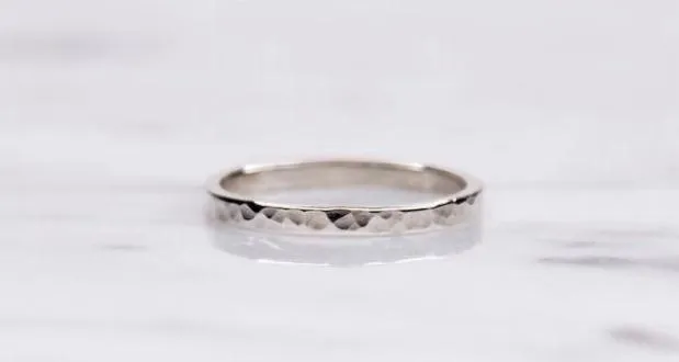 Anillo de plata