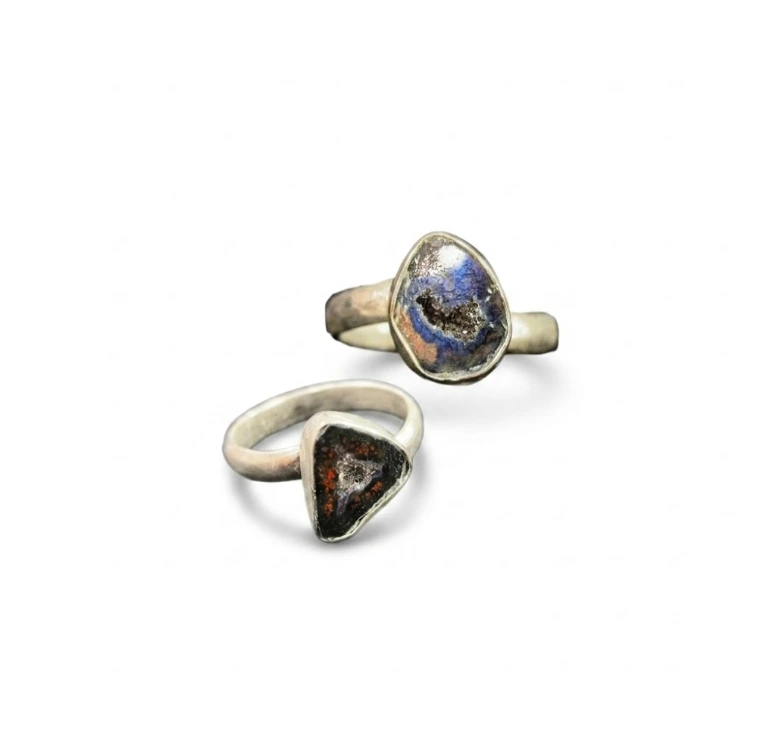 Silver ring and geodes